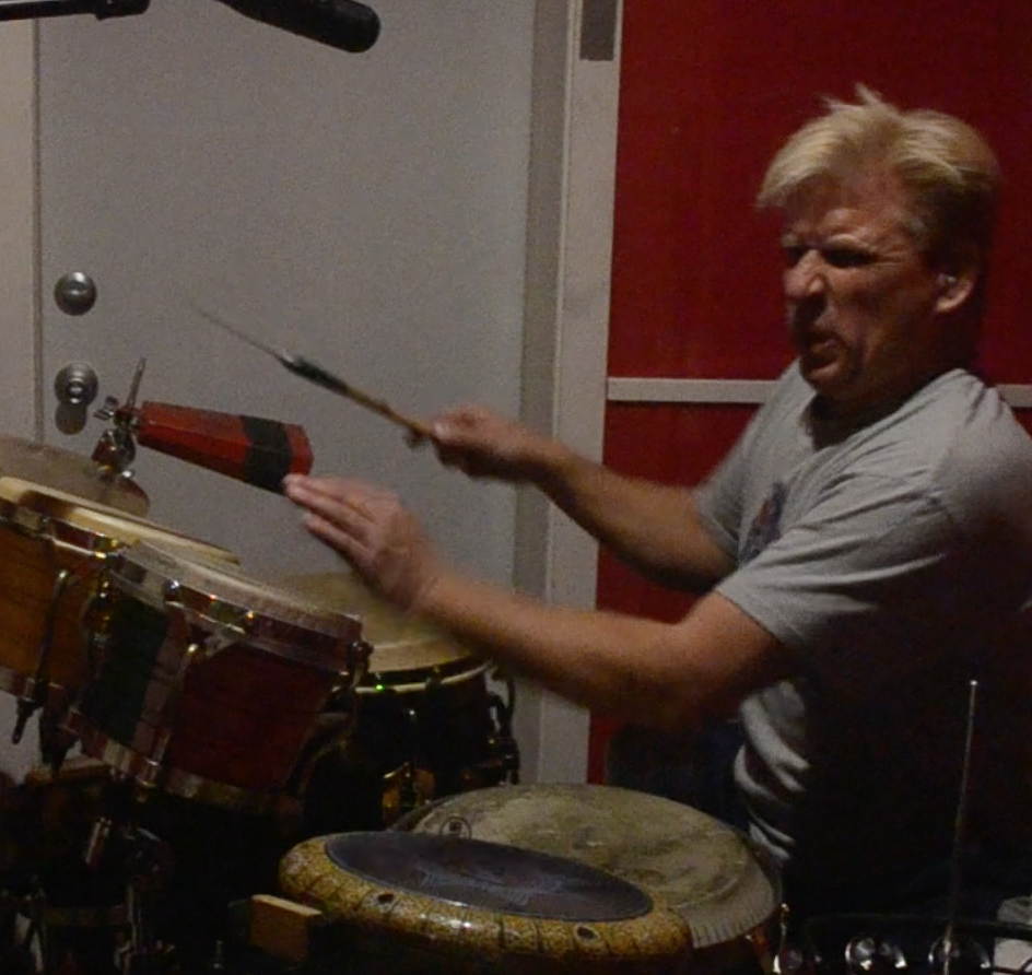 KURT plays
